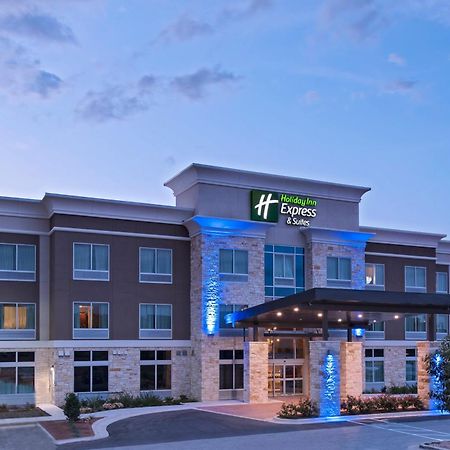 Holiday Inn Express & Suites Austin Nw - Four Points By Ihg Exterior photo